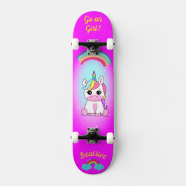 Einhorn auf Skateboard mit personalisierten Bildun