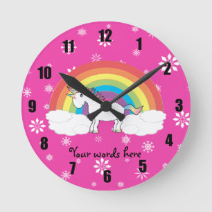 Einhorn auf Wolken rosa Schneeflocken Runde Wanduhr