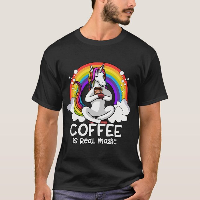 Einhorn-Coffee-Süchtiger T-Shirt (Vorderseite)