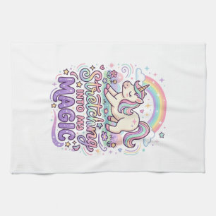 Einhorn, das sich in meine magische fette Schrifta Geschirrtuch