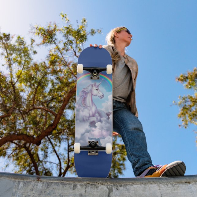 Einhorn in den Wolken Skateboard (Außenbereich 1)