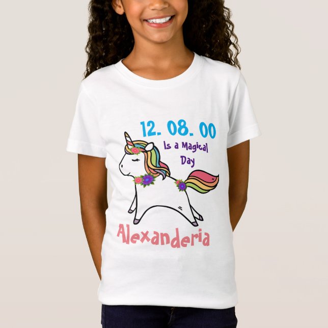 Einhorn mit lila Regenbogen, rosa Blume Geburtstag T-Shirt (Vorderseite)