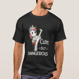Einhorn Niedlich, aber gefährlich lustig Karate Ta T-Shirt
