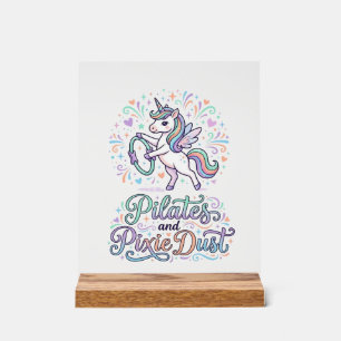 Einhorn Pilates und Feenstaub Weißer Hintergrund V Acrylschild