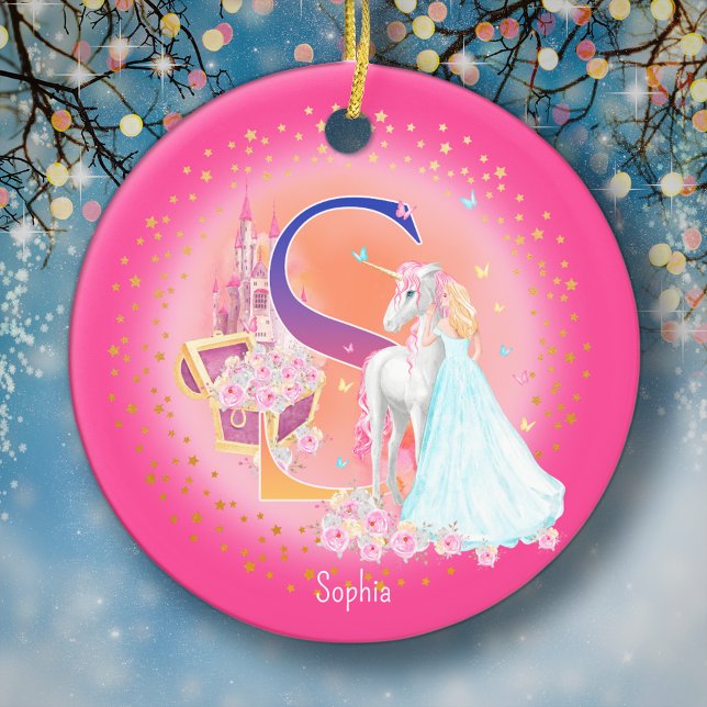 Einhorn und Princess Letter S Monogram Christmas Keramik Ornament (This pretty pink monogrammed Christmas ornament is perfect for your little princess!)