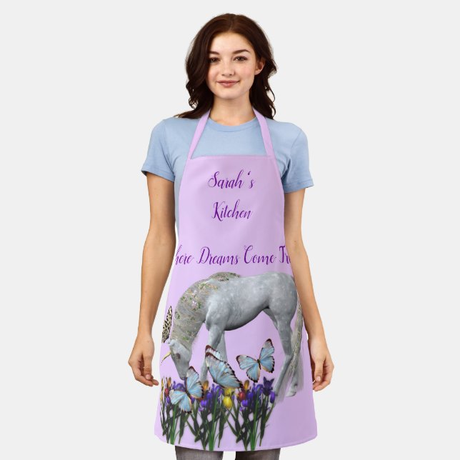 Einhorn und Schmetterlinge Personalisiert Schürze (Getragen)