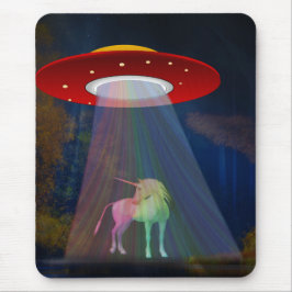 Einhorn unter UFO-Regenbogenbeam am Night, ZKoA Mousepad