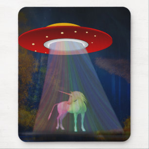 Einhorn unter UFO-Regenbogenstrahl bei Nacht, ZKoA Mousepad