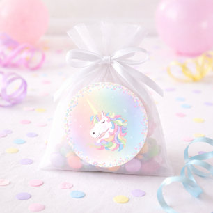 Einhorn zum Geburtstag mit Pastell-Regenbogen Runder Aufkleber