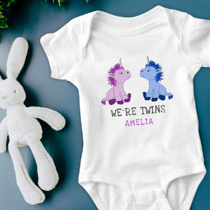 Einhorn-Zwillinge Jungen-Mädchen-Baby-Body mit Nam Baby Strampler