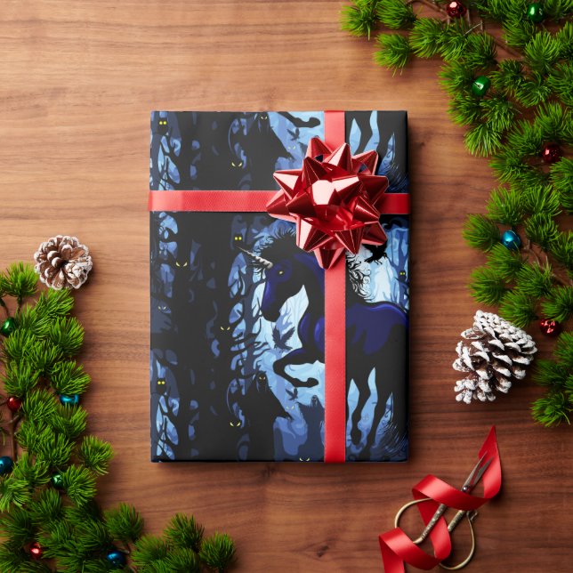 Einhornschwarze Magic Fairy im Dunklen Wald Geschenkpapier (Feiertagsgeschenk)