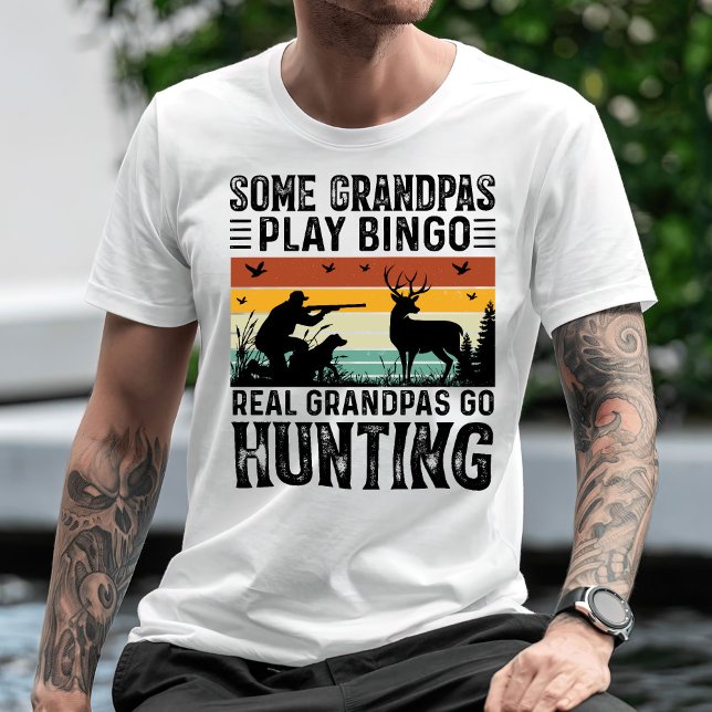 Einige Grandpas Spielen Bingo Real Grandpas Go T-Shirt (Von Creator hochgeladen)