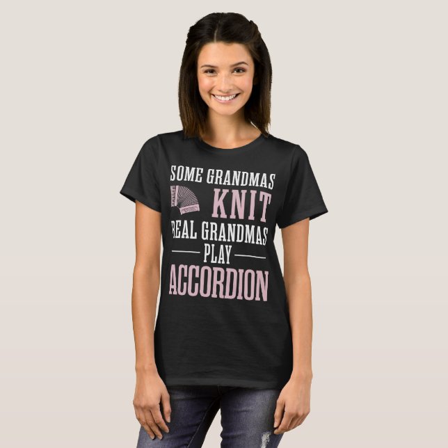 Einige Großmutter-Strick-wirkliches T-Shirt (Vorne ganz)
