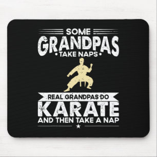 Einige Großvater Nickerchen Real Opa Do Karate Mousepad