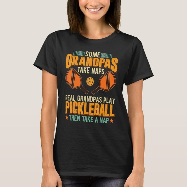 Einige Omas machen Nickerchen Wirkliche Omas spiel T-Shirt (Vorderseite)