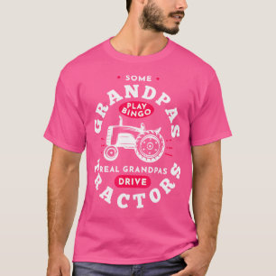 Einige Omas spielen Bingo Coole Omas fahren Trakto T-Shirt