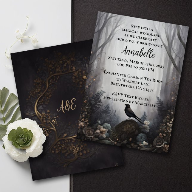 Einladung der verzauberten Waldlandvögel (An enchanted forest bird invitation in a dark and moody style. )
