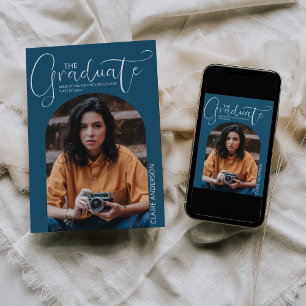 Einladung des Abschlusses "Graduate Arched Foto"