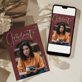 Einladung des Abschlusses "Graduate Arched Foto"