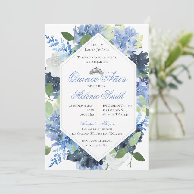 Einladung Spanisch Quinceanera Blue Floral (Stehend Vorderseite)