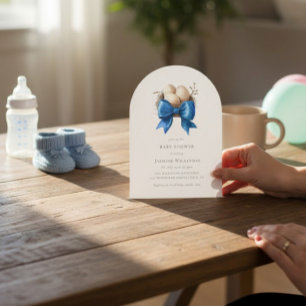 Einladung zur Babyparty mit blauem Band und nisten