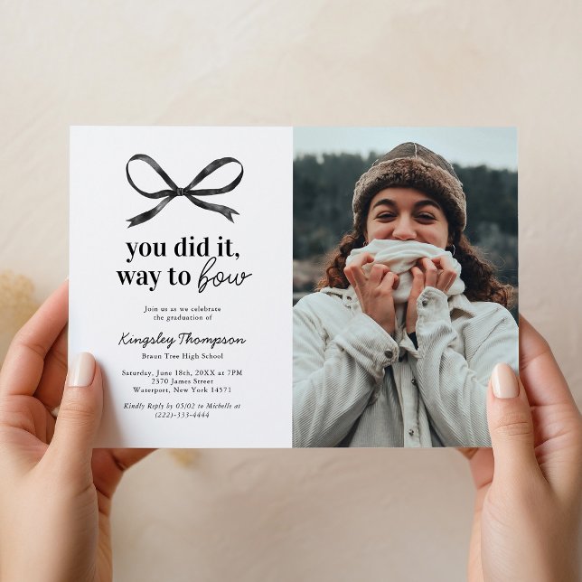 Einladung zur Black Bow Graduation Party (Von Creator hochgeladen)