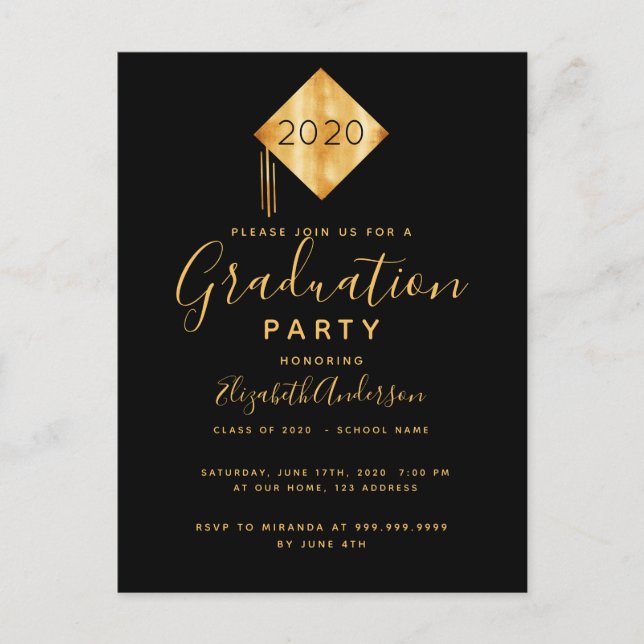 Einladung zur Graduation Party Cap Black Gold 2025 Postkarte (Vorderseite)