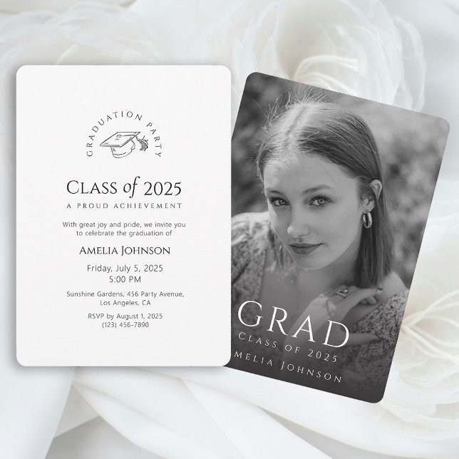 Einladung zur Schwarz-Weiß-Modernen Bildungsparty (Black and White Elegant Graduation Party Invitation)