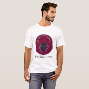 Einmal geatmet: Hypnotisches Dämonenschädel-T-Shir T-Shirt
