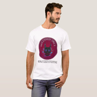 Einmal geatmet: Hypnotisches Dämonenschädel-T-Shir T-Shirt