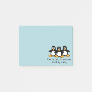 Eins nach dem anderen das Penguins-lustige Post-it Klebezettel