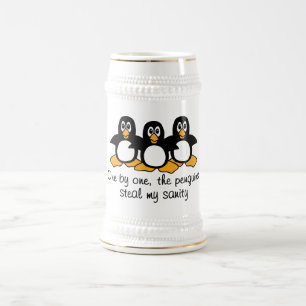 Eins nach dem anderen stehlen die Pinguine meine Bierglas
