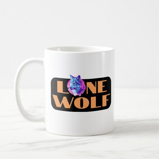 Einsamer Wolf oder Ihre Nachricht in großer orange Kaffeetasse (Links)