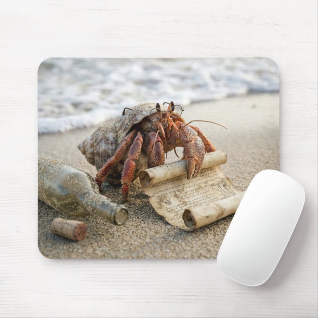 Einsiedlerkrebs liest einen Brief am Strand Mousepad (Mit Mouse)