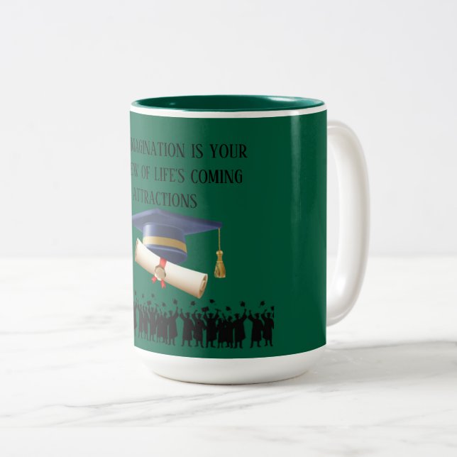 Einstein's graduation motto hunter green zweifarbige tasse (VorderseiteRechts)