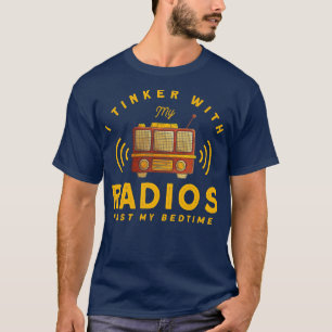 Einstellen des Antennenfunkbetreibers Funkgeschenk T-Shirt