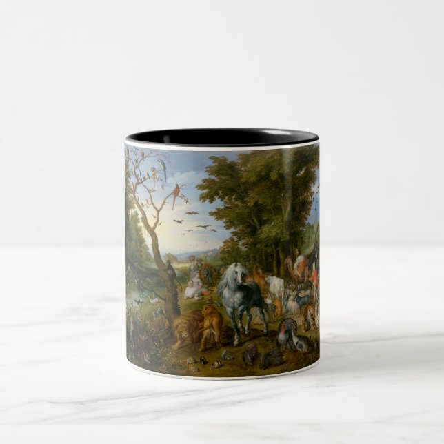 Eintrag der Tiere in die Arche Noah (Brueghel) Zweifarbige Tasse (Mittel)
