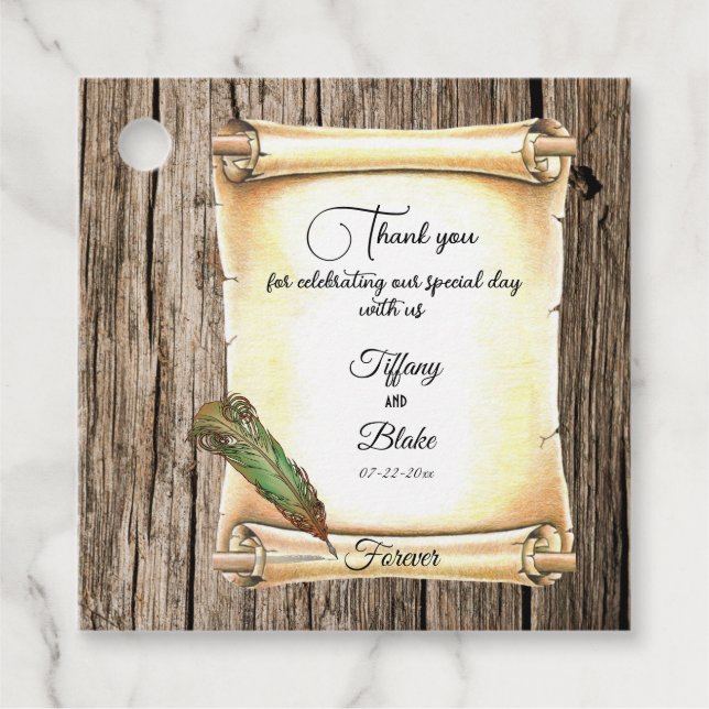 Einzigartige Scroll & Feather Pen Hochzeit Geschenkanhänger (Vorderseite)