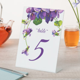 Einzigartige Tischnummer des Holzbalkon Beach Them Sockelschild