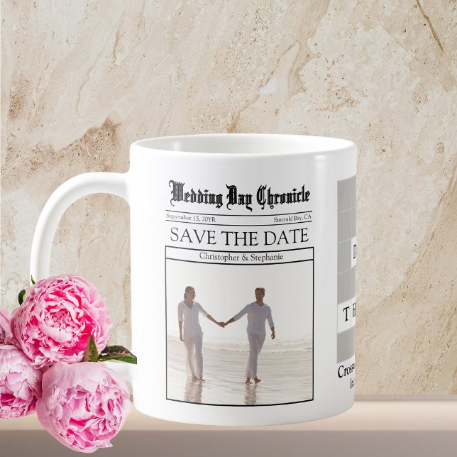 Einzigartiger minimalistischer benutzerdefinierter kaffeetasse (Newspaper Save the Date Vintage Calligraphy White Coffee Mug)