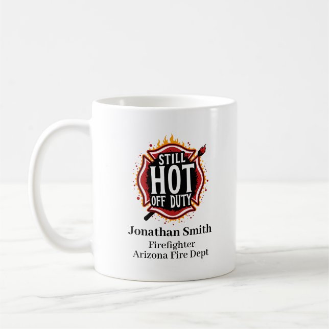 Einzigartiges Feuerwehr-Abzeichen in rotem Maltese Kaffeetasse (Links)
