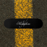 Einzigartiges Monogramm für Personalisierte Schwar Skateboard<br><div class="desc">Personalisiertes Einzigartiges Monogramm-Design für jeden.</div>
