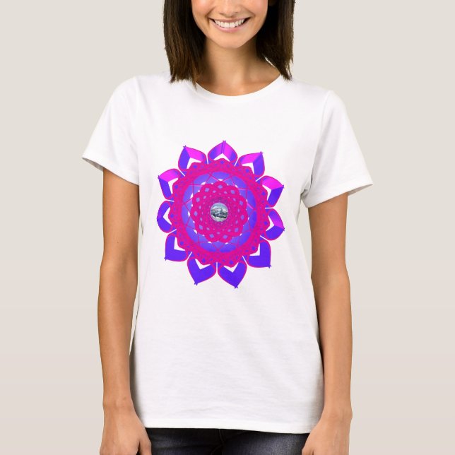 Einzigartiges mystisches Design T-Shirt (Vorderseite)