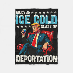 Eis genießt ein eiskaltes Gl von Deportation Shirt Fleecedecke