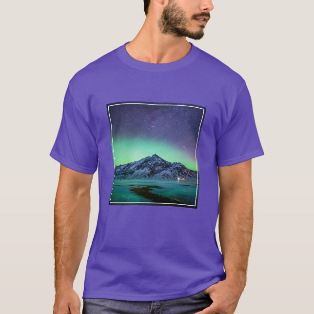 Eis und Schnee | Aurora Borealis Milky Way Island T-Shirt (Vorderseite)