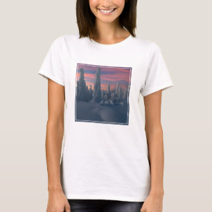 Eis und Schnee Schneebedeckte Bäume, Lappland, F T-Shirt