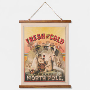 Eisbären erfreuen sich an Tasse von Lagerbier Wandteppich Mit Holzrahmen