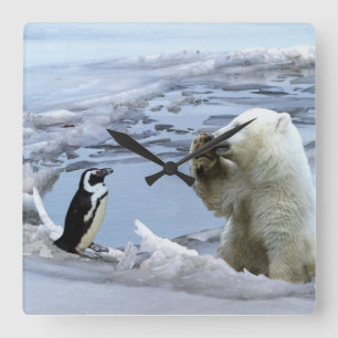 Eisbärjunges und Pinguin beste Freunde Wanduhr