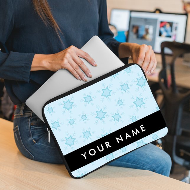 Eisblauer Schneeflocken, Ihr Name, Personalisieren Laptopschutzhülle (Von Creator hochgeladen)