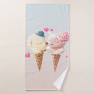 Eiscreme-Paar - Liebe bei First Lick Badehandtuch